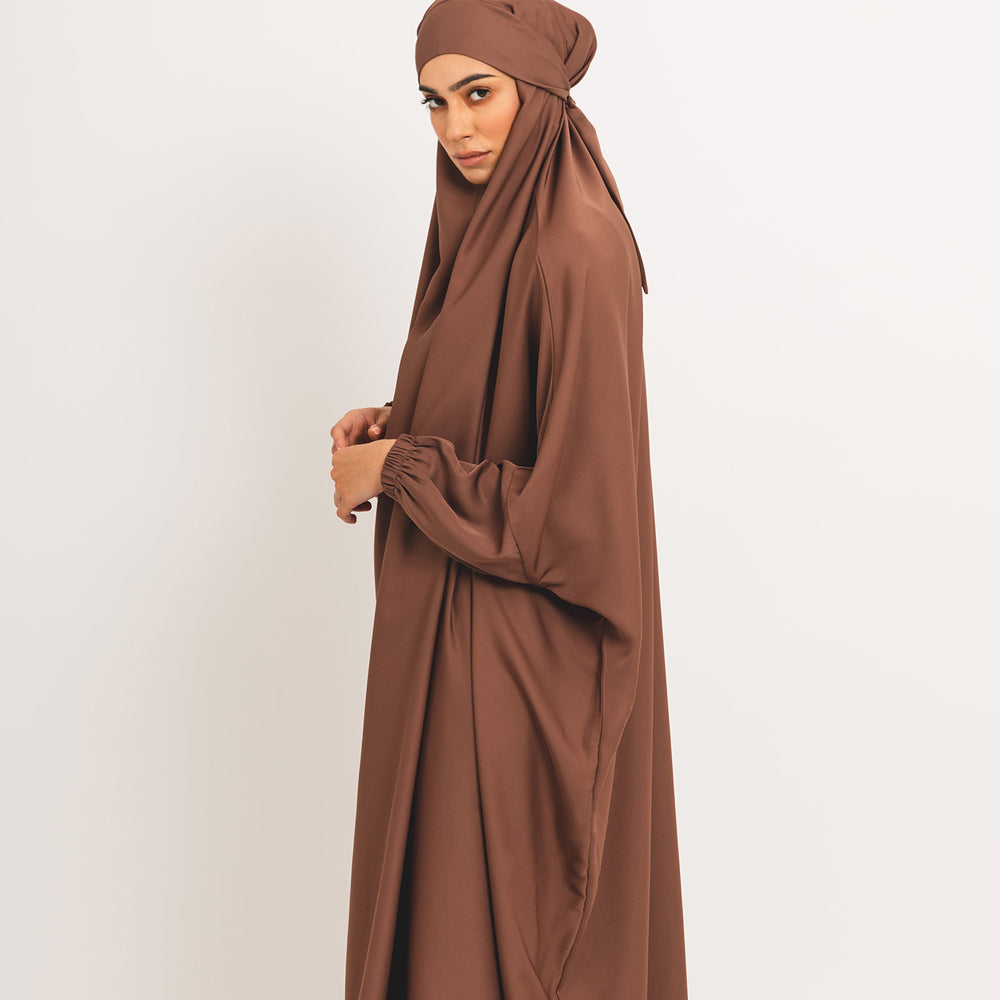 Khimar marron classique avec poignets élastiques et lien à l'arrière